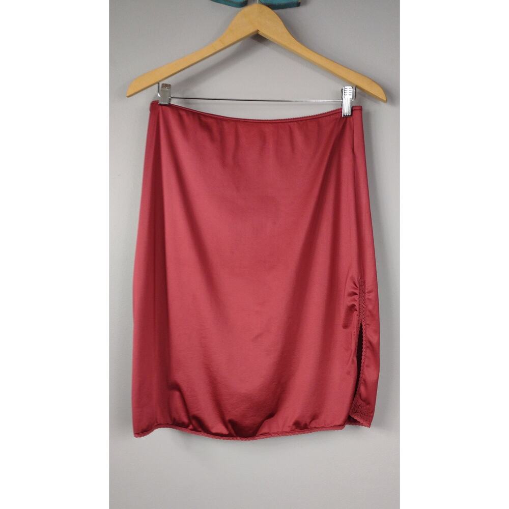 Vintage Pretty Me Maidenform Red Satin Half Slip Lace Trim Side Slit Lingerie M